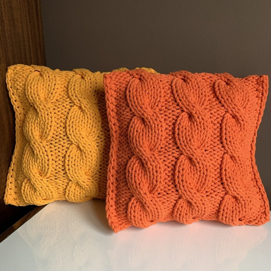 Poduszka ze sznurka bawełnianego Warkocze 350 pomarańczowa 40x40 cm