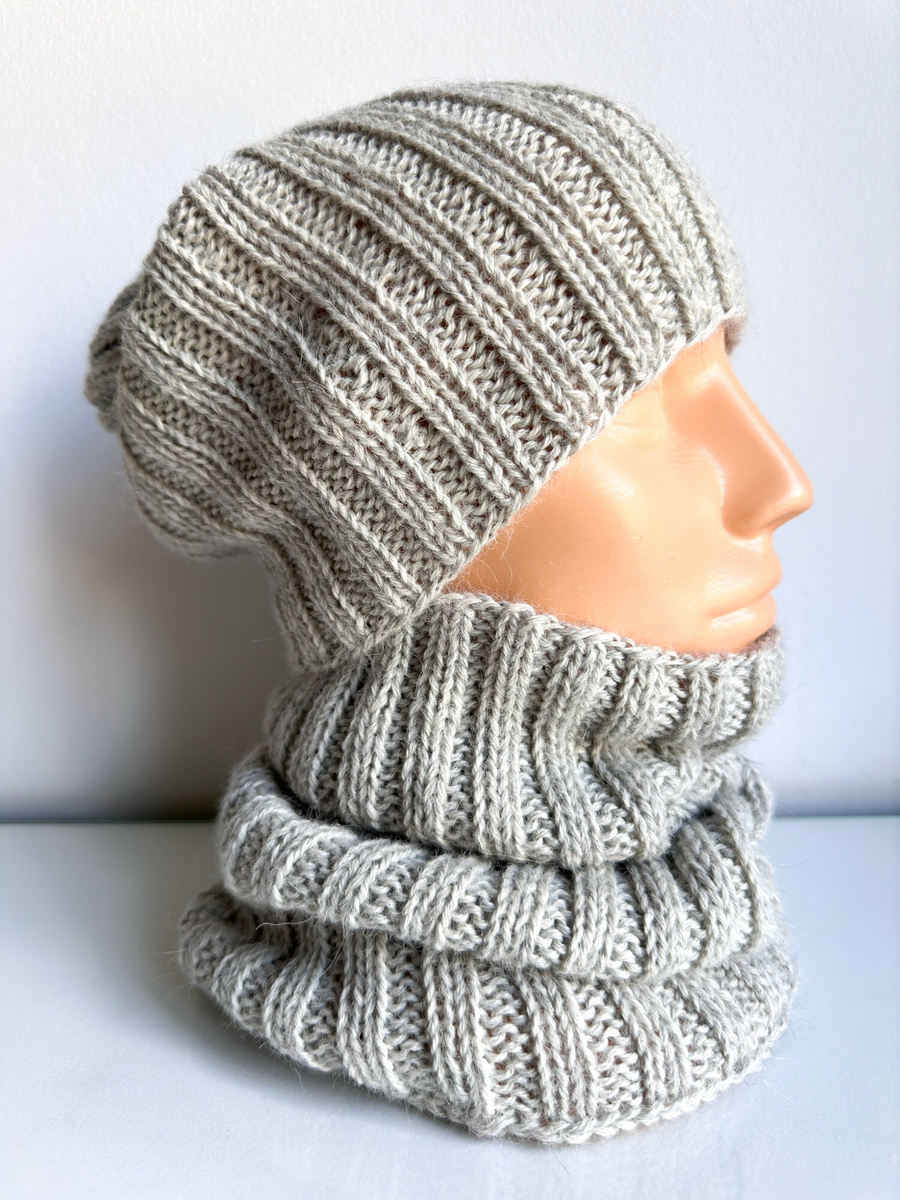 Ręcznie robiony KOMIN 100% Baby Merino 19 Szary 30 cm długości