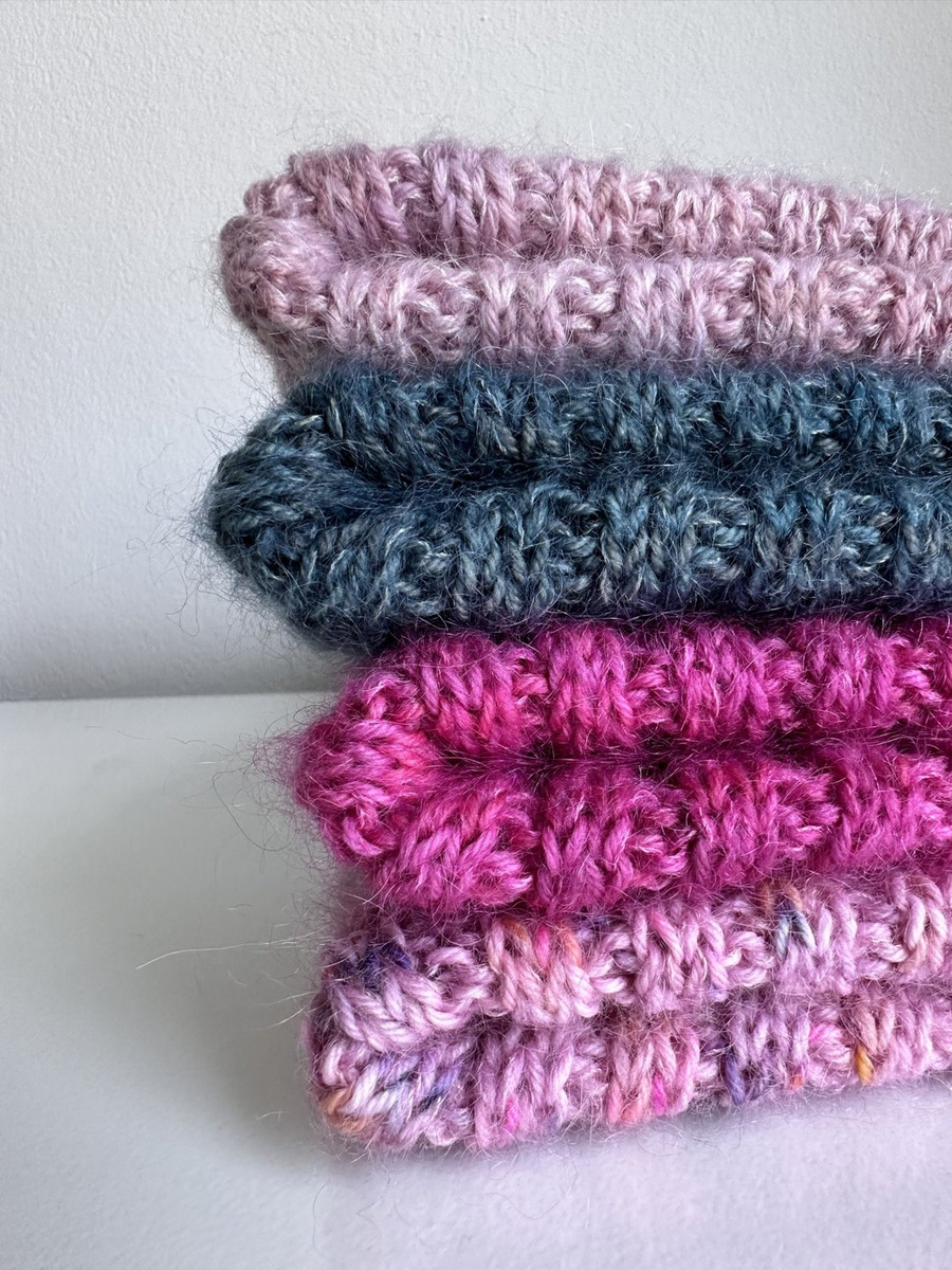Ręcznie robiona czapka beanie AUREA 100% Ręcznie farbowana Baby Merino plus moher i jedwab Magnolie - edycja limitowana