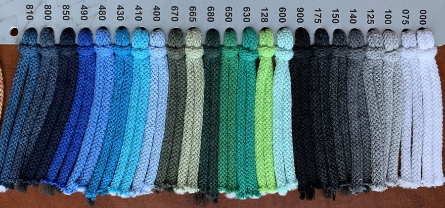 Ręcznie robiony Koszyk ze sznurka bawełnianego mięta 600 dno 20x20, wysokość 12 cm