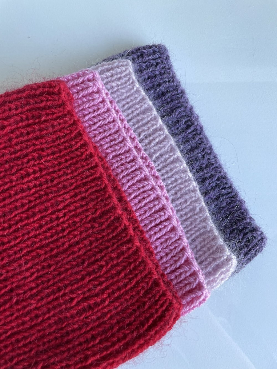 Handmade women's hat AUREA 100% Baby Merino plus mohair and silk 16/14 Red