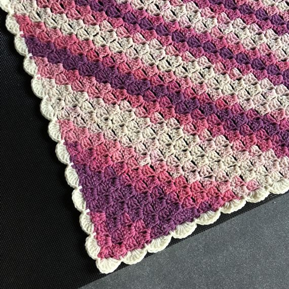 Wykonany ręcznie kocyk dziecięcy 80x80 cm