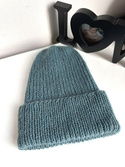 Ręcznie robiona czapka beanie AUREA 100% Baby Merino plus moher i jedwab 02 Czarny