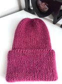 Ręcznie robiona czapka beanie AUREA 100% Baby Merino plus moher i jedwab 41/17 Śliwka