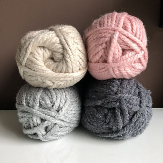 Ręcznie robiony koc, gruby, ciepły pled jasny szary