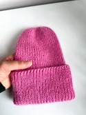 Ręcznie robiona czapka beanie AUREA 100% Baby Merino plus moher i jedwab 07/62 Lody truskawkowe