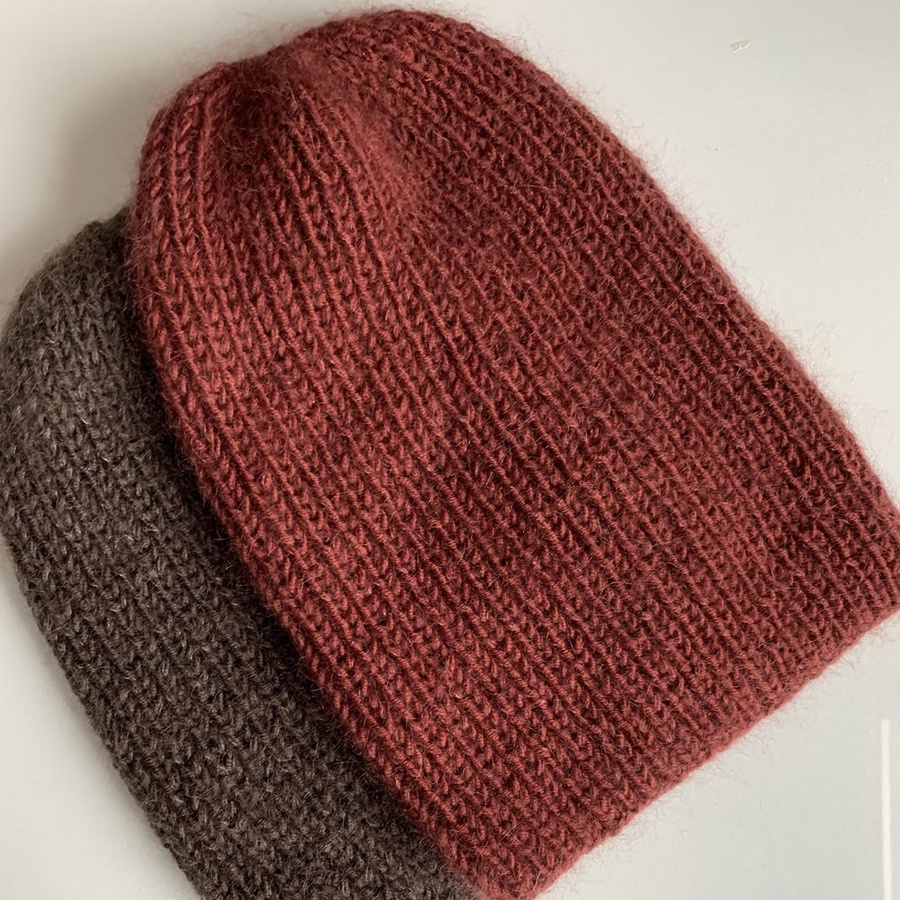 Handmade women's hat AUREA 100% baby merino plus mohair and silk 51/36 Burgundy