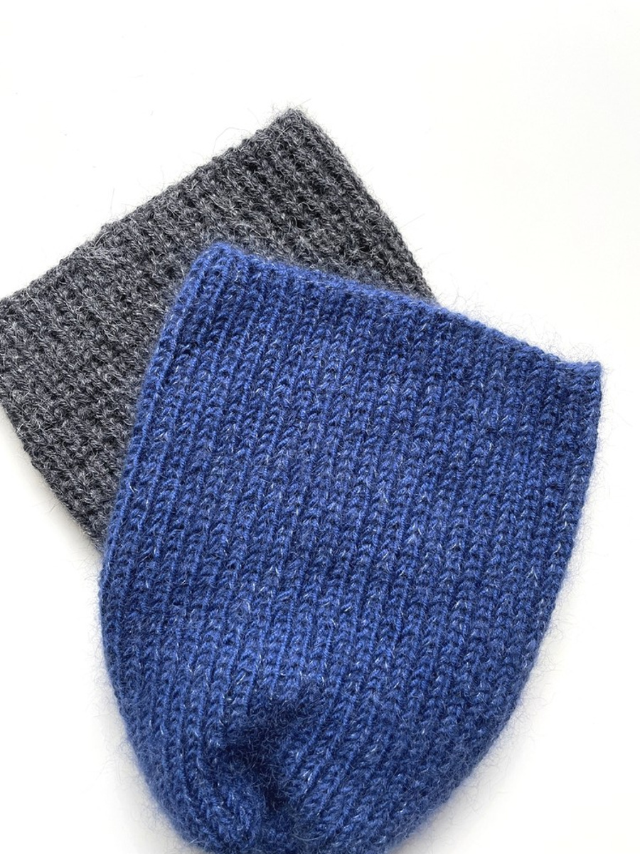 Handmade Czapka damska AUREA 100% Baby Merino plus moher i jedwab 30/28 Niebieski