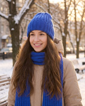 Wywijana czapka ELLI 100% merino 24 Kobalt