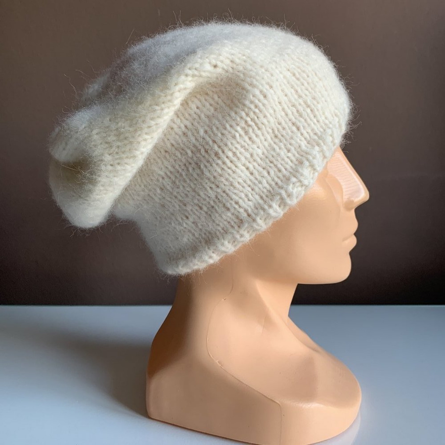 Ręcznie robiona czapka CHMURKA Alpaka 01 Ecru