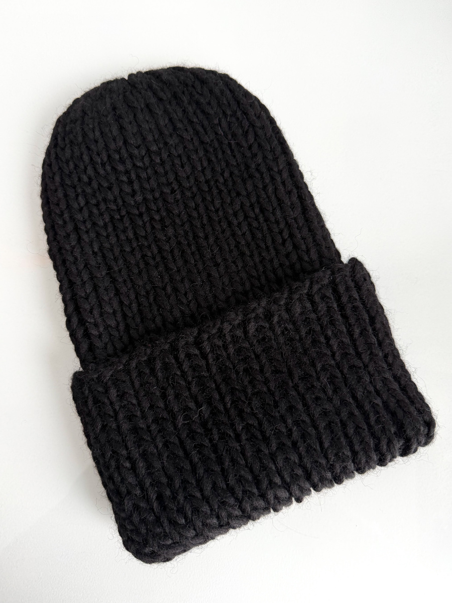 Ręcznie robiona czapka wywijana JANKA 100% Wełna owcza 02 Czarny