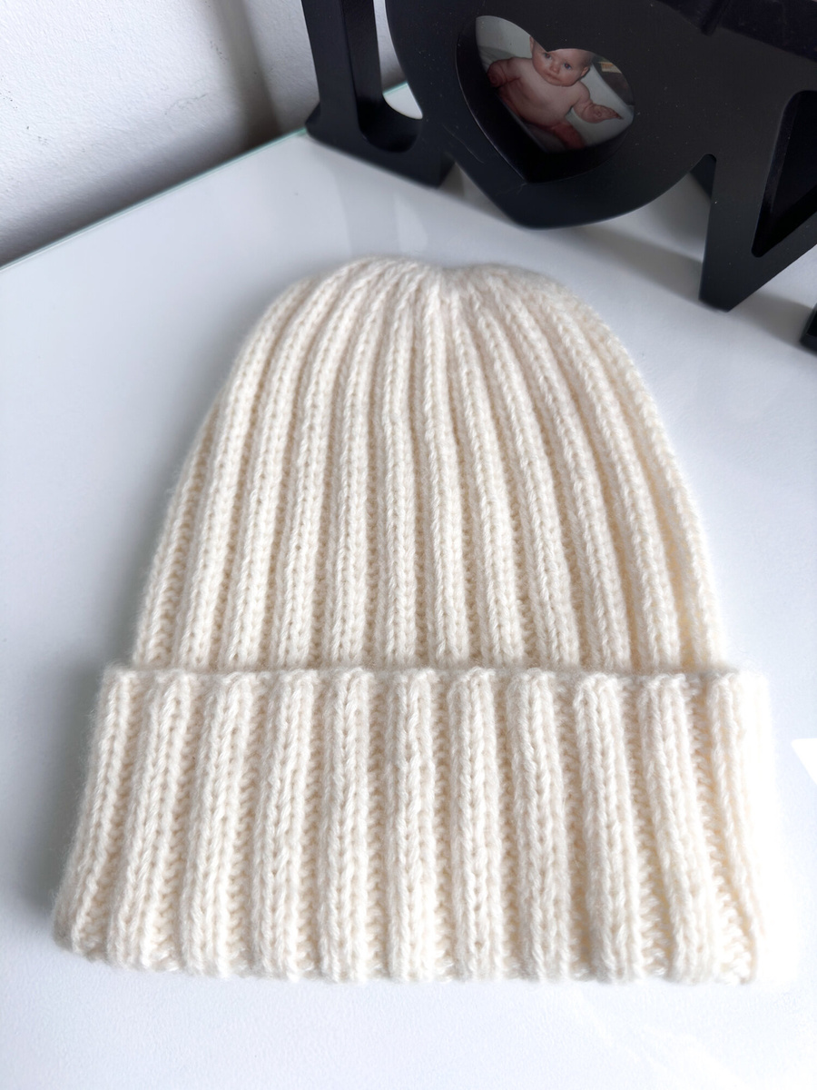 Wywijana czapka kaszmirowa 100% kaszmir MARLA 501 Neve