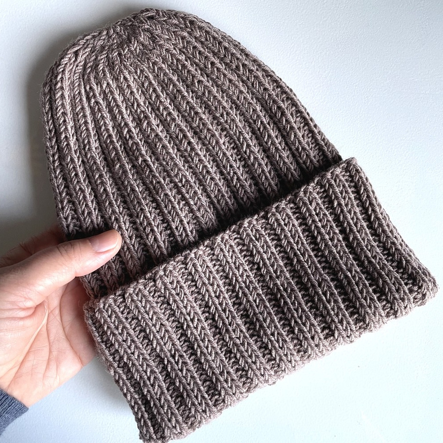 Wywijana czapka merino HELLI 100% Baby Merino 17 Beż