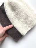 Handmade women’s hat AUREA 100% Baby Merino plus mohair and silk 02/01 Ecru