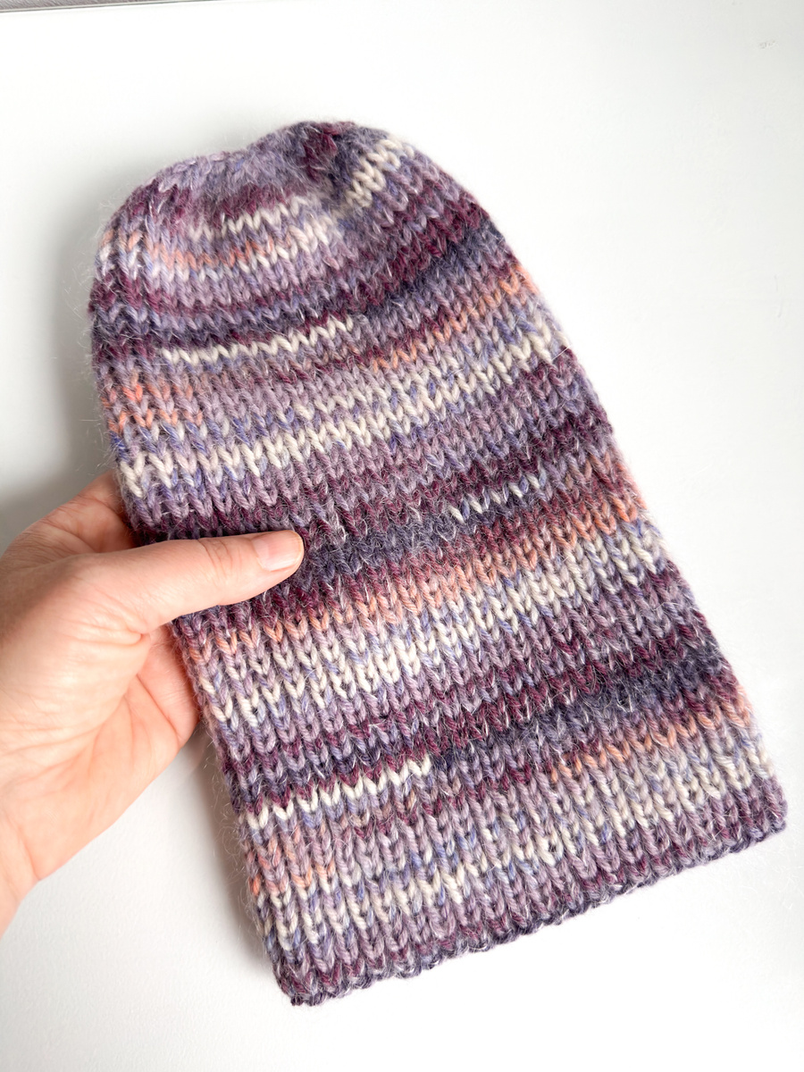 Handmade Czapka damska ALURA Merynos plus moher i jedwab 15/55 fioletowy deszcz