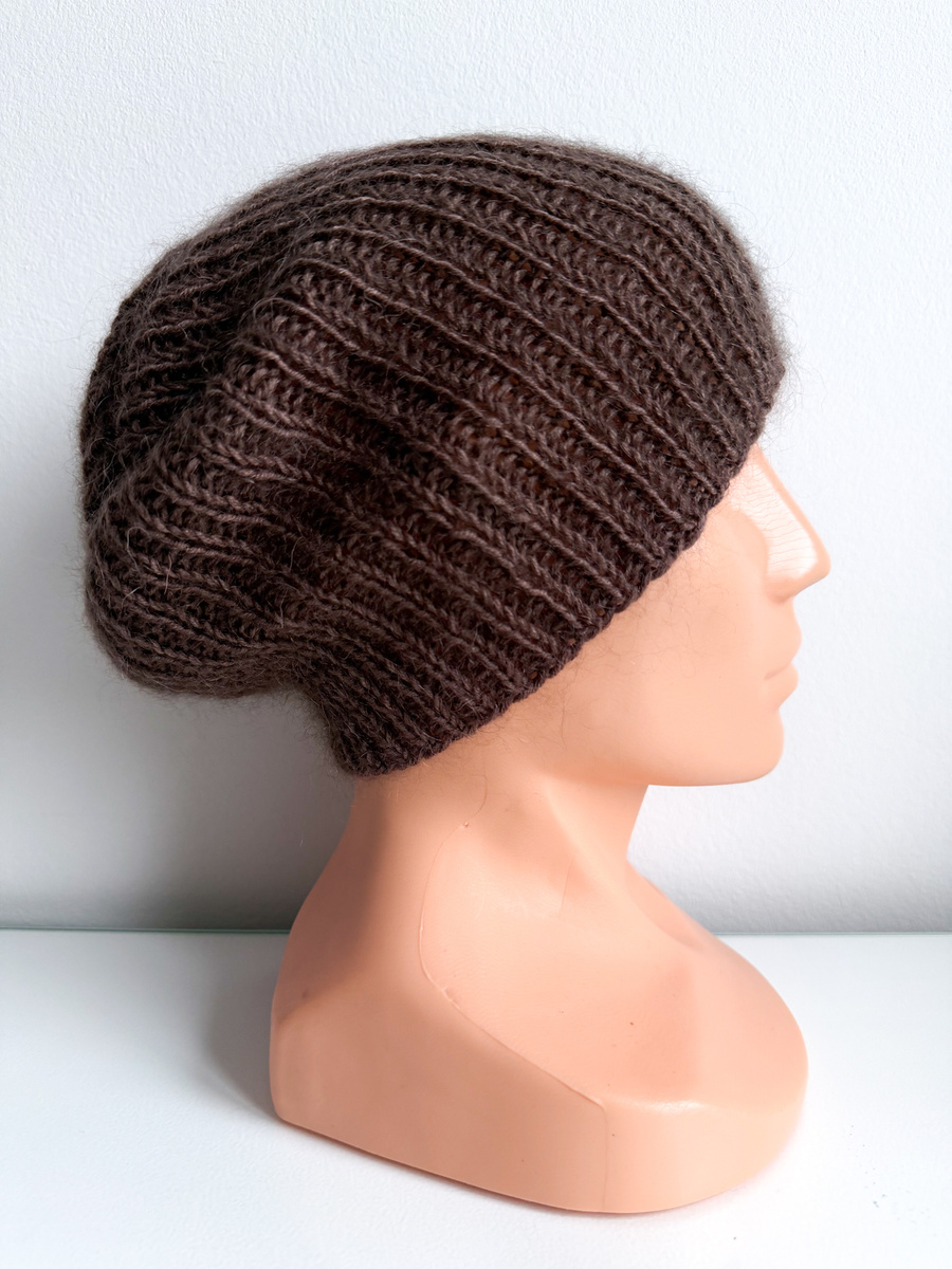 Handmade Czapka damska AUREA 100% Baby Merino plus moher i jedwab 03/29 Wanilia