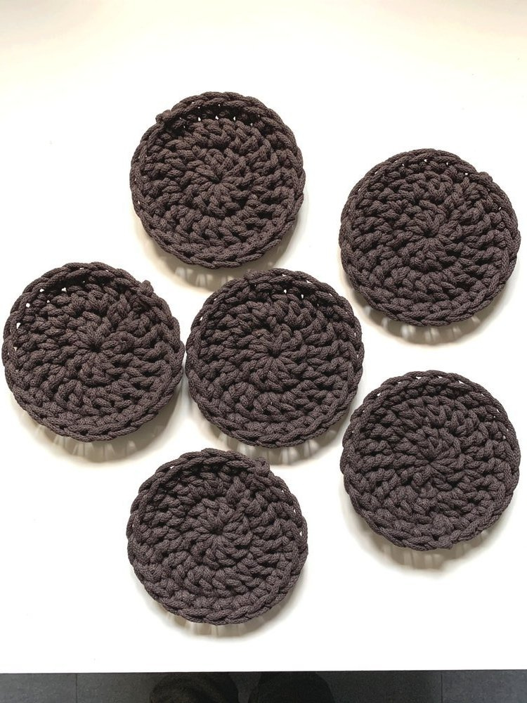 Podkładka pod kubek ze sznurka bawełnianego 14 cm brązowy