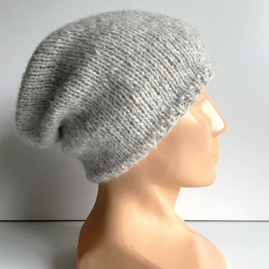 Ciepła czapka ręcznie robiona CHMURKA Alpaka 03 Perłowy Szary