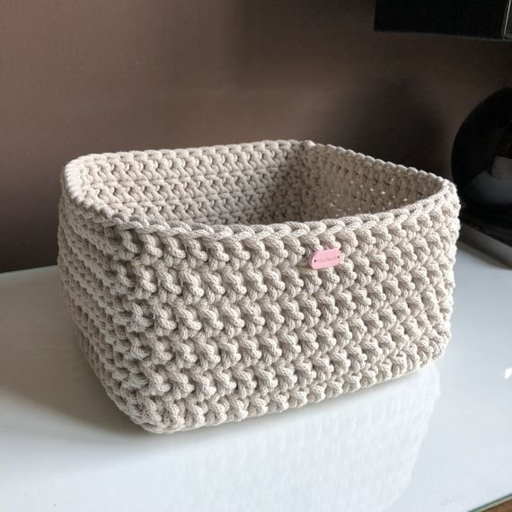 Ręcznie robiony Kosz ze sznurka bawełnianego jasny różowy 20x20 cm wys. 12,5