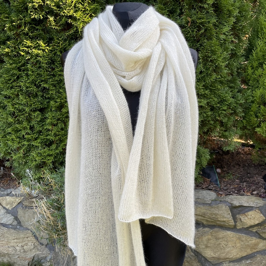 Delikatny i zwiewny szal moher z merynosem Ciemny Róż Pudrowy 60 x 180 cm