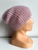 Handgefertigte Damenmütze AUREA 100% Baby Merino plus Mohair und Seide 54/40 Puderrosa