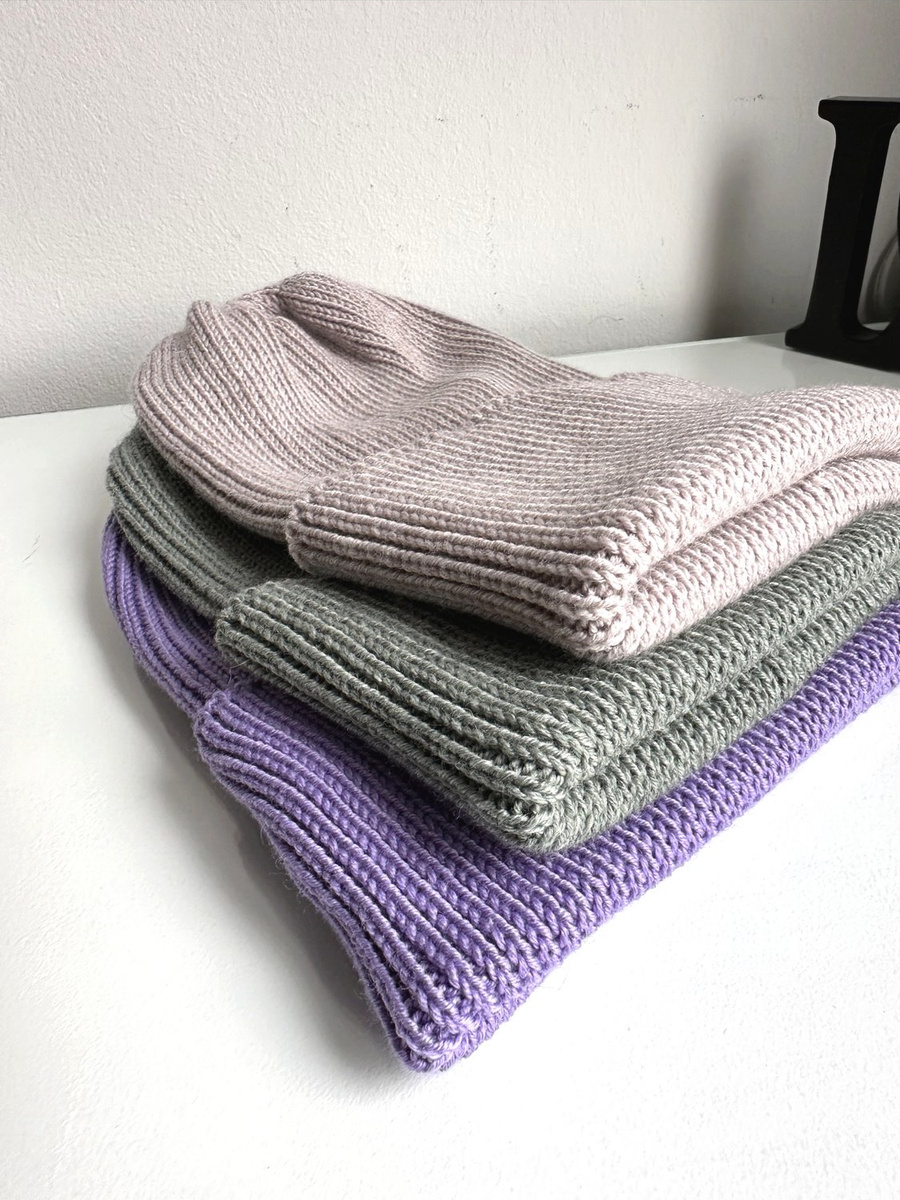 Beanie czapka z wełny merino VARELLA 100% Baby Merino 14 Fioletowy