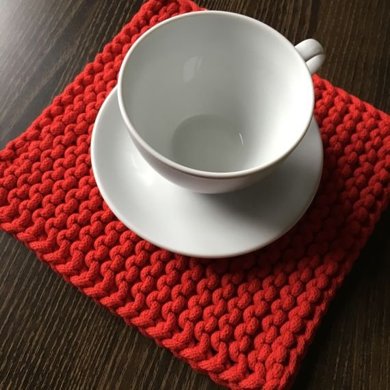 Sweterek, ocieplacz na świecę niebieski