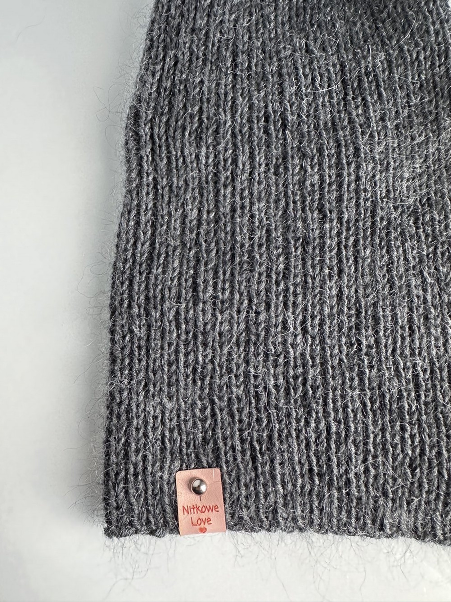 Handmade women’s hat AUREA 100% Baby Merino plus mohair and silk 20/22 Dark Grey