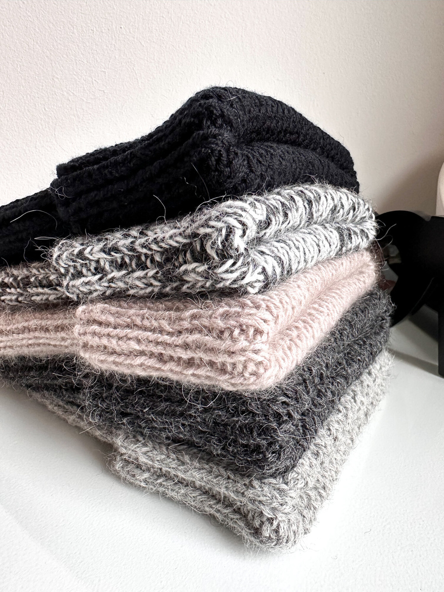 KIARA Mütze aus 100% Alpaka 506 Dunkelgrau