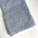 Handgemachte Damenmütze AUREA 100% Baby Merino plus Mohair und Seide 43/06 Helles Seegrün