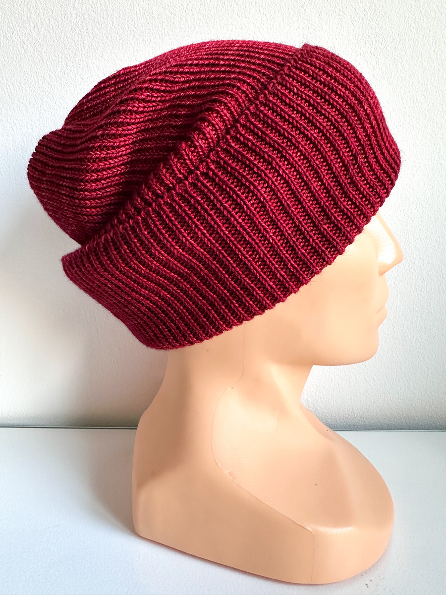 VARELLA 2.0 Mütze aus 100% Baby-Merinowolle SW033 Cereza bordowa