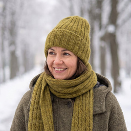 Ręcznie robiona Czapka wywijana MARGARET 100% Alpaka + nitka moher i jedwab 7233/67 Oliwka