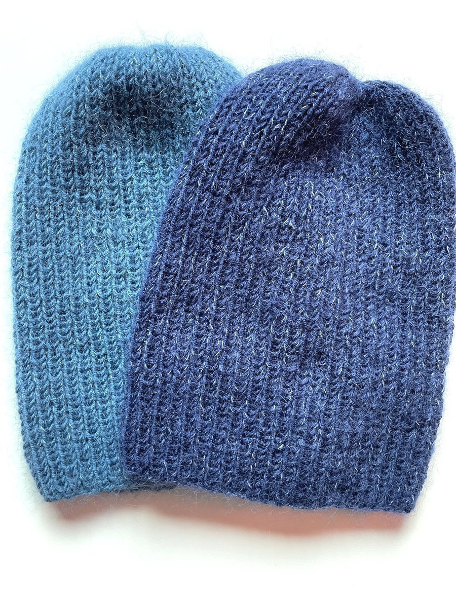 Handgemachte Damenmütze AUREA 100% Baby Merino plus Mohair und Seide 42/27 Petrol