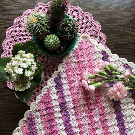 Wykonany ręcznie kocyk dziecięcy 80x80 cm