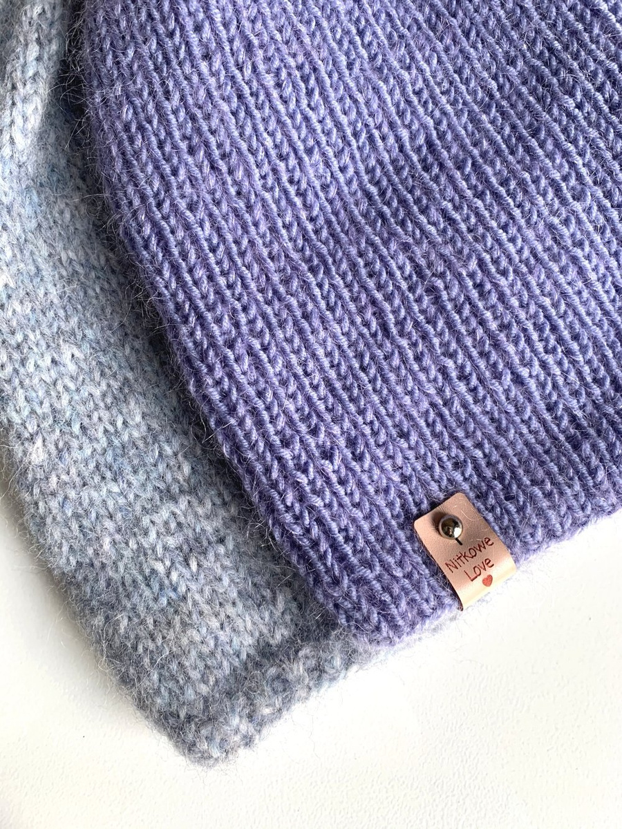 Handgemachte Damenmütze AUREA 100% Baby Merino plus Mohair und Seide 25/11 Lavendel