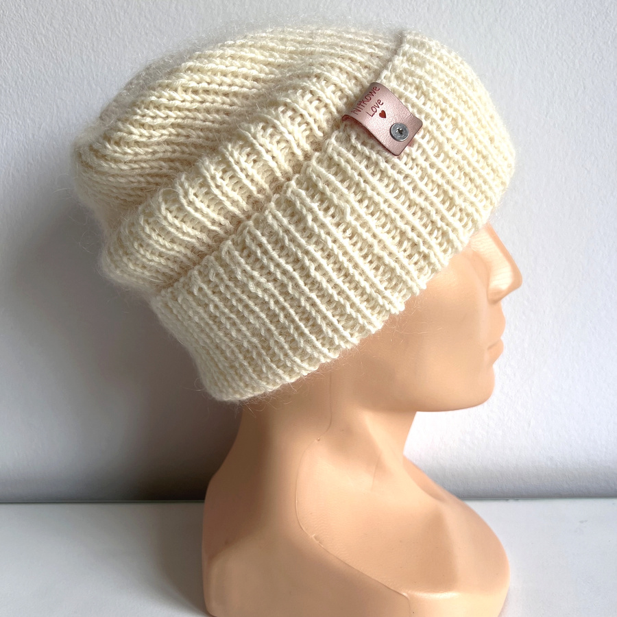 Ręcznie robiona czapka beanie AUREA 100% Baby Merino plus moher i jedwab 02/01 Ecru