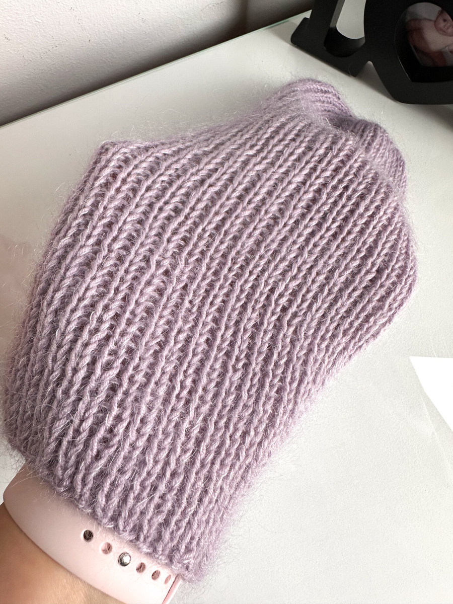 Handmade women's hat AUREA 100% Baby Merino plus mohair and silk 60/55 Lavender Frost