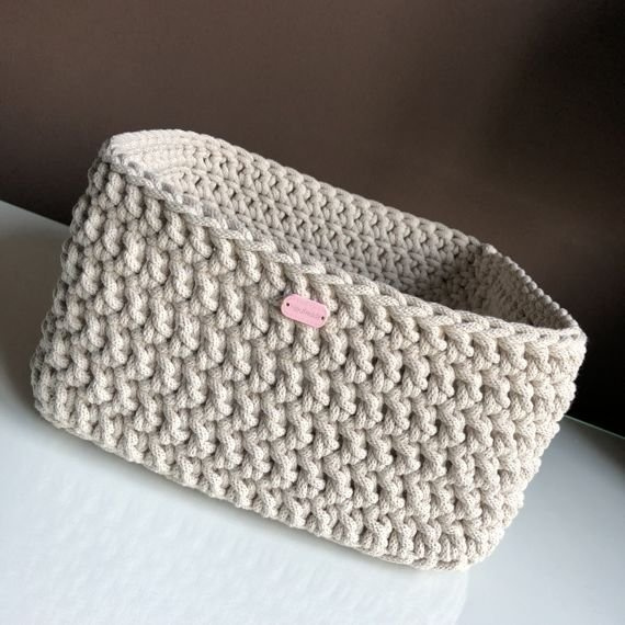 Sweterek, ocieplacz na świecę niebieski