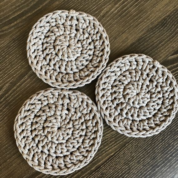 Podkładka pod kubek ze sznurka bawełnianego 15 cm ciemny beż