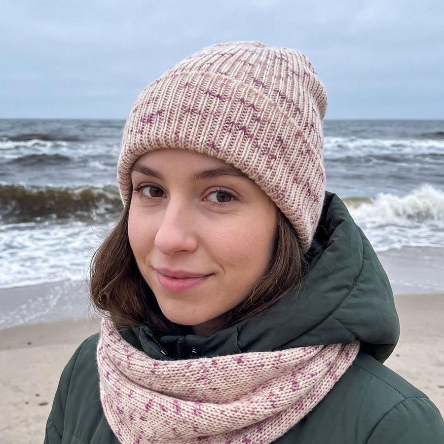 Beanie czapka z wełny merino VARELLA 100% Baby Merino Print 104 Senny Pył