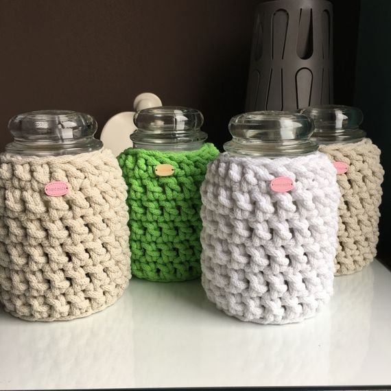 Sweterek na świecę ze sznurka bawełnianego 000 biały