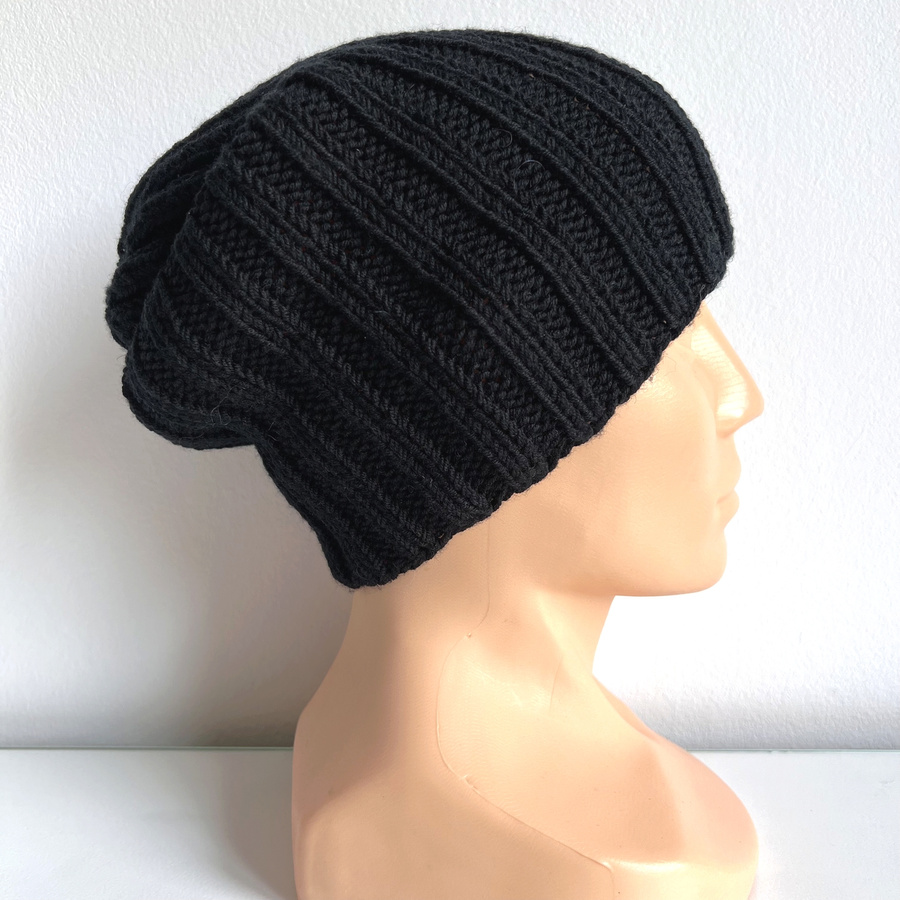 HELLI – ręcznie robiona czapka z wełny baby merino 21 Czarny