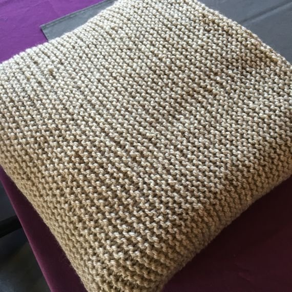 Ręcznie robiony Koc, gruby pled beżowy 130x160 cm