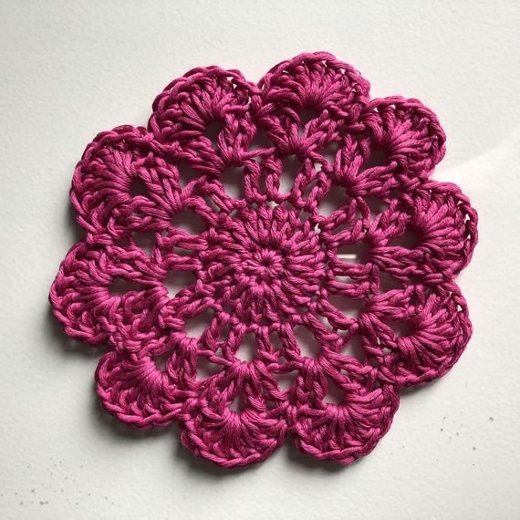 Sweterek, ocieplacz na świecę niebieski