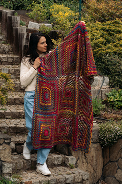 Wool Blanket Granny Square 140x180 cm – Autumn Mosaic 8108
