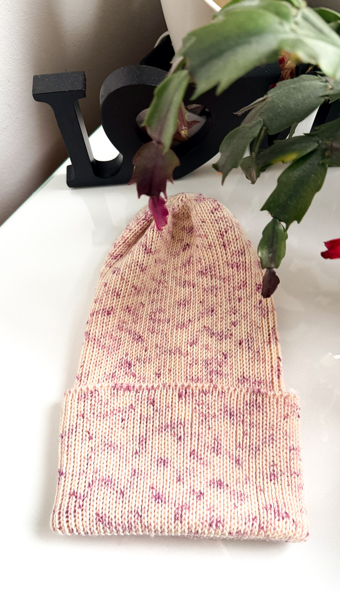 Beanie czapka z wełny merino VARELLA 100% Baby Merino Print 104 Senny Pył