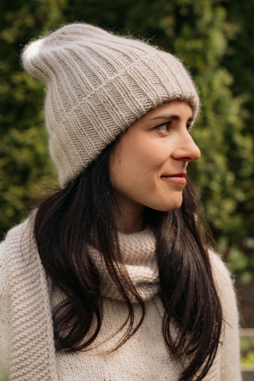 Ręcznie robiona czapka beanie MIRA 100% Merino plus moher i jedwab 14/15 Brąz