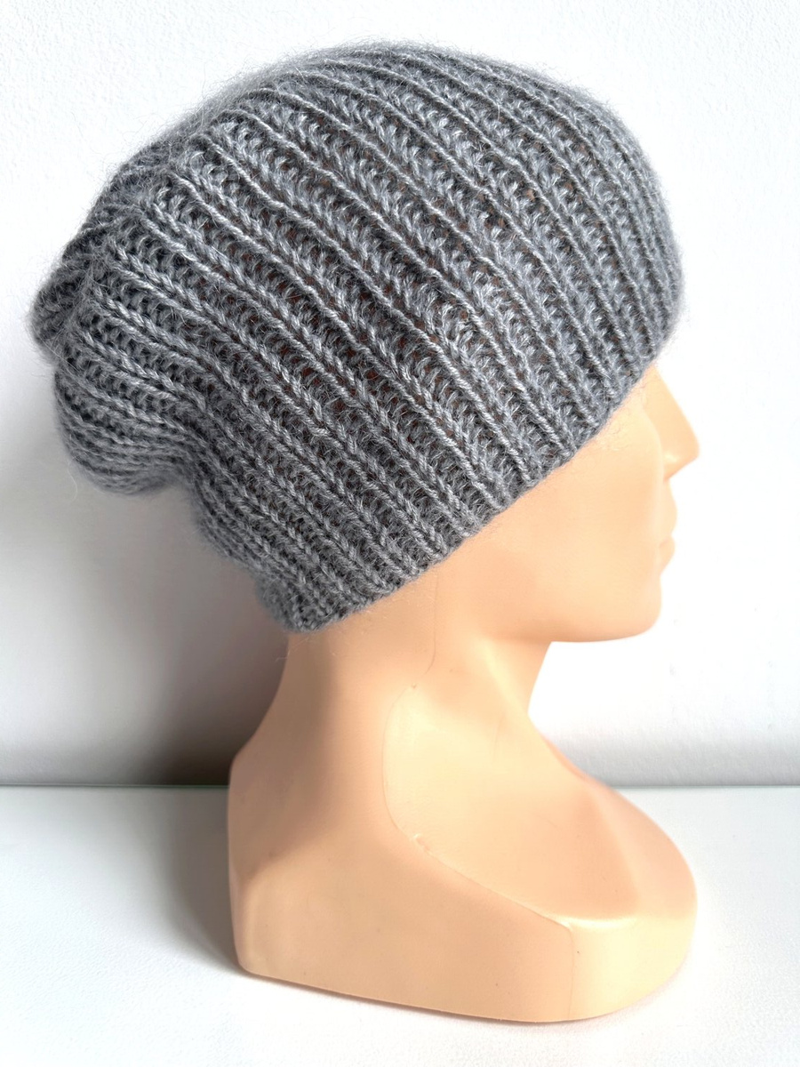 Handmade Czapka damska AUREA 100% Baby Merino plus moher i jedwab 19/10 Szary