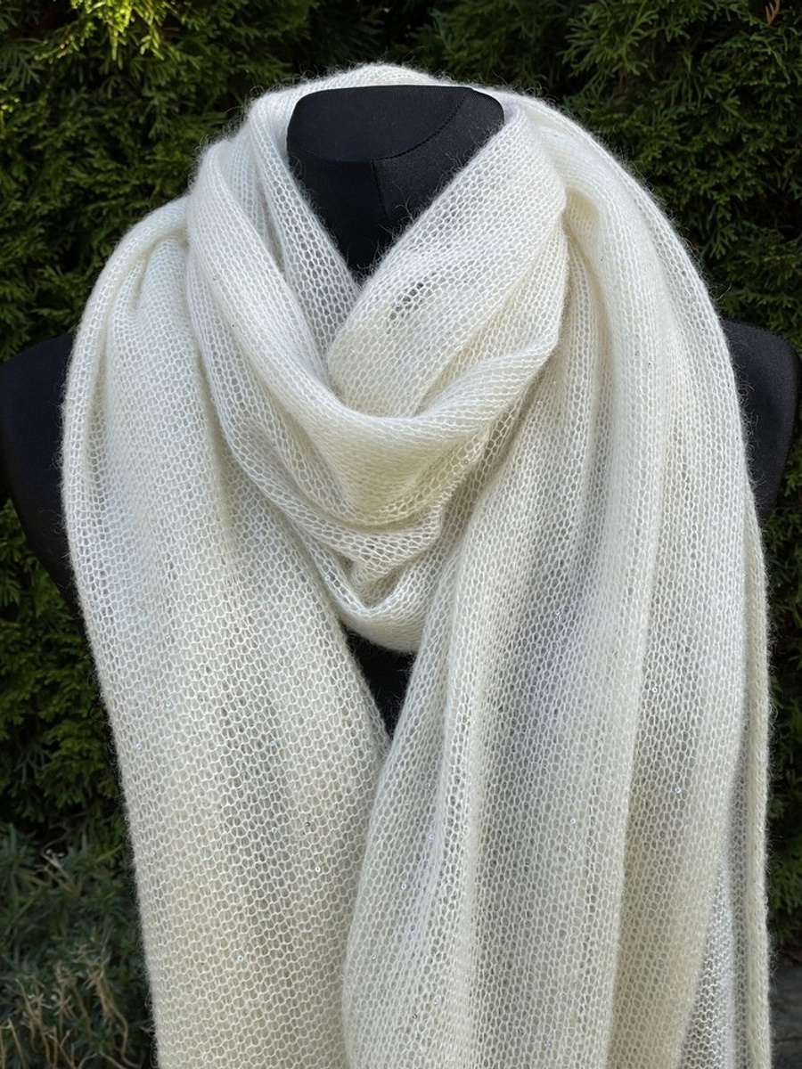 Delikatny i zwiewny szal moher z merynosem Ecru 60 x 210 cm