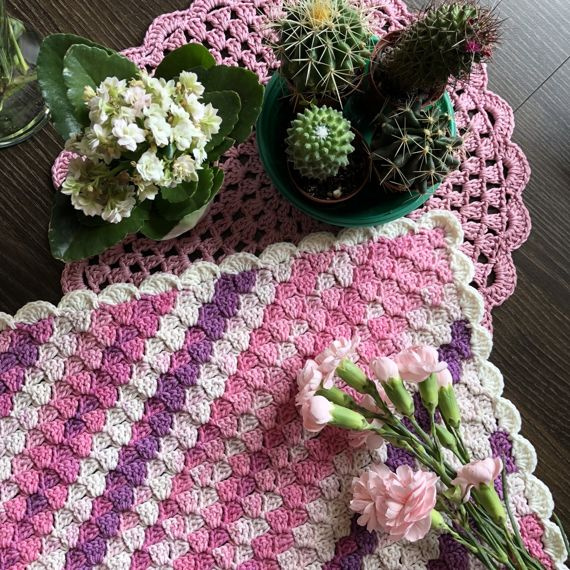 Wykonany ręcznie kocyk dziecięcy 80x80 cm